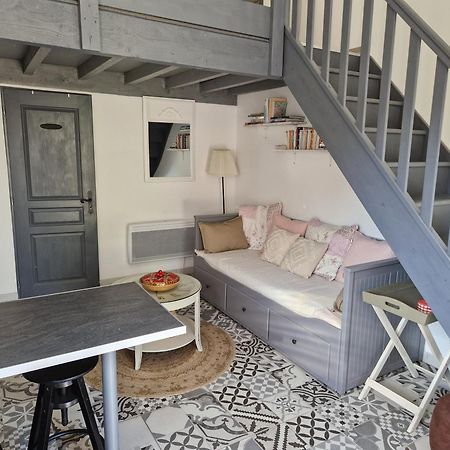 Le Cabanon De Lea Apartamento Tavel Exterior foto